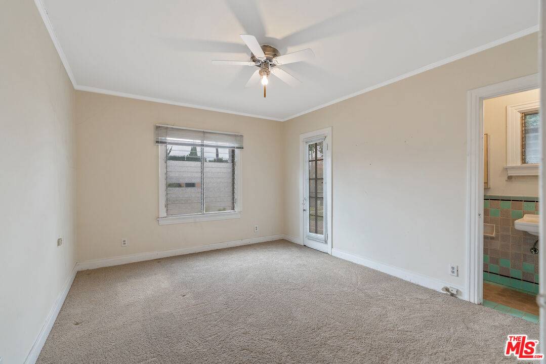 130  S Carson Rd 3BR Beverly Grove La