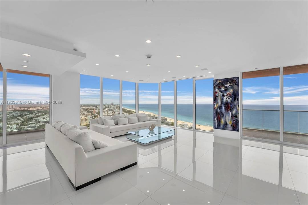 South Beach Sky Mansion Commanding the entire private 34th wing this 4, 723 SF 5352 TA sky residence offers privacy, size, and panoramic 270 views.