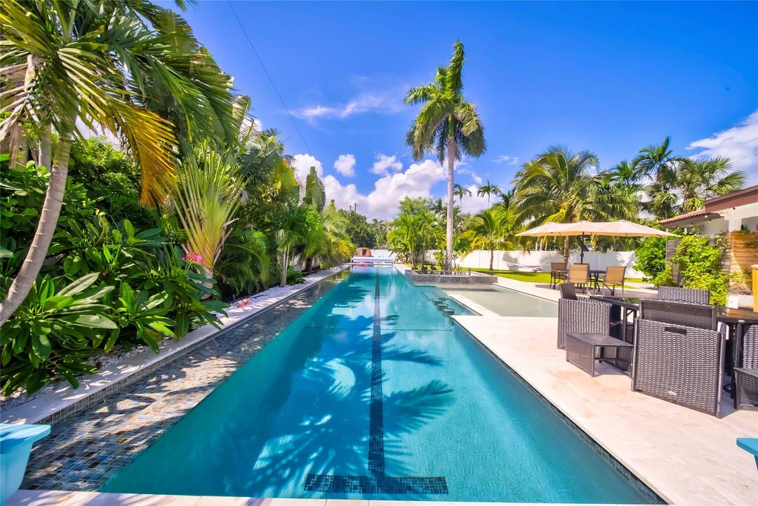 Endurance House Boca Raton is a one of a kind athlete s retreat featuring ELITE training amenities !