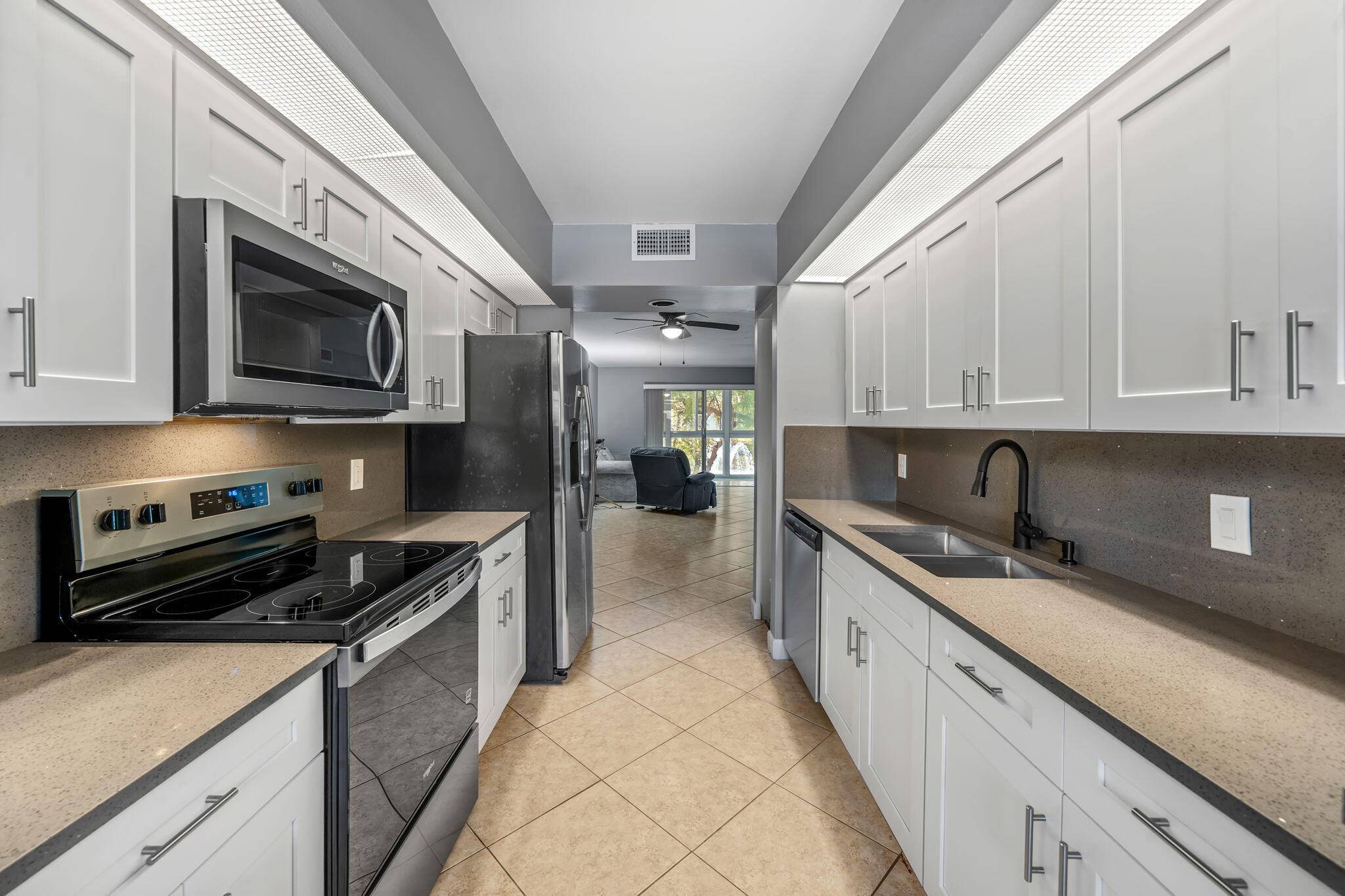 This beautifully updated, 2 bedroom, 2 bathroom condo is located in the sought after Wynmoor community.