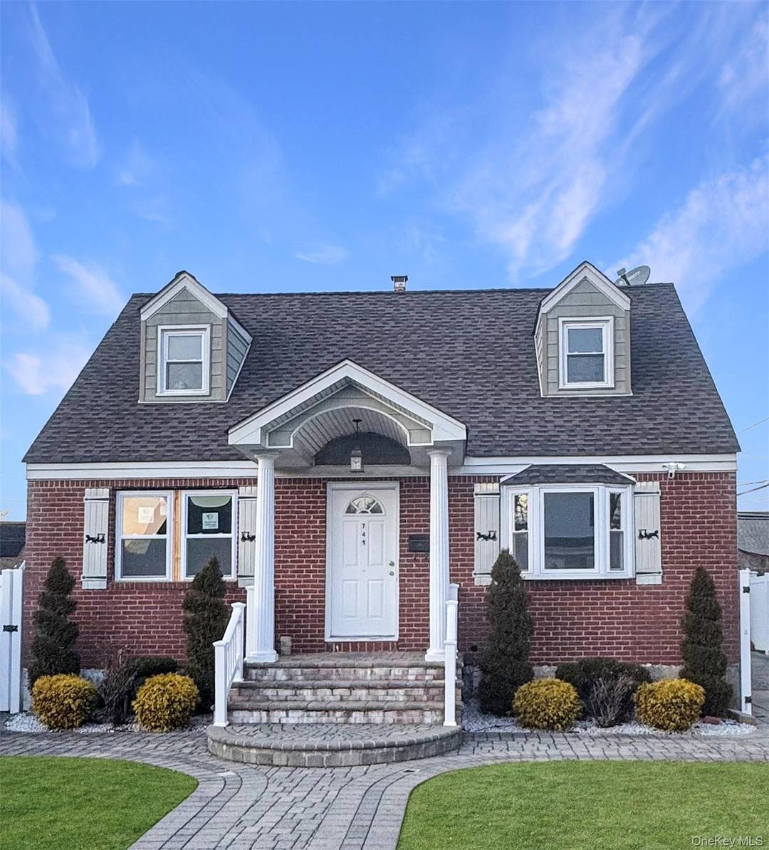 Welcome to 741 Salem Road, Uniondale in Uniondale School District !