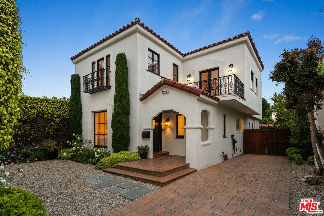 1146   Grant Ave Marina Del Rey LA
