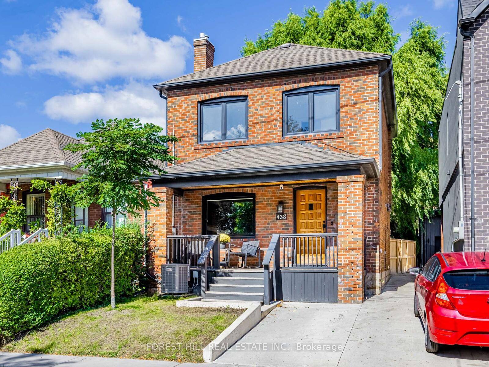 Welcome to this beautifully renovated, move in ready family home in the sought after Briar Hill Belgravia !