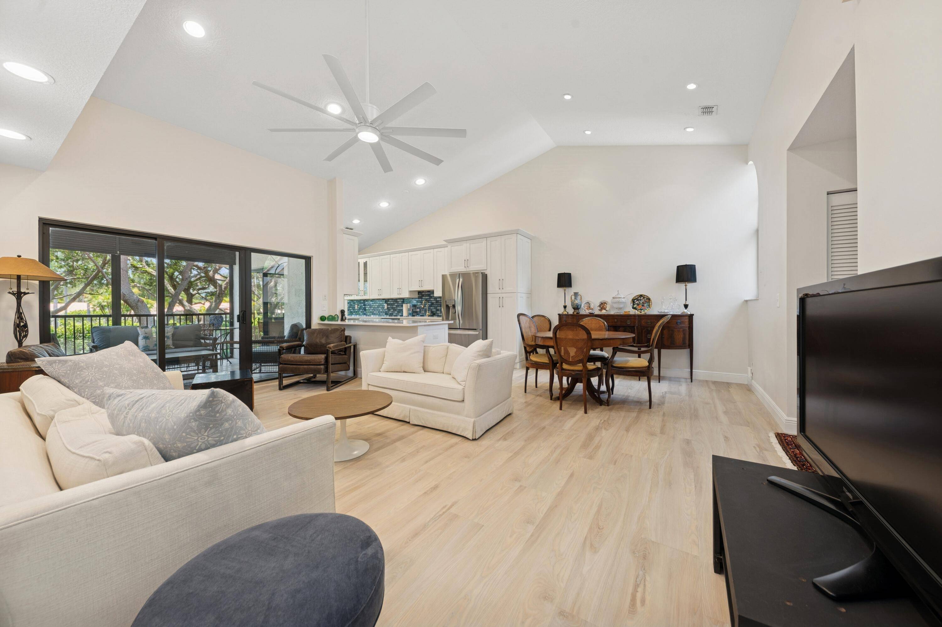 17340 Boca Club Blvd Unit 702 is a meticulously maintained, fully renovated 3 bedroom, 2 bathroom upstairs coach home located in the prestigious Fairways at Boca Golf Tennis Club.