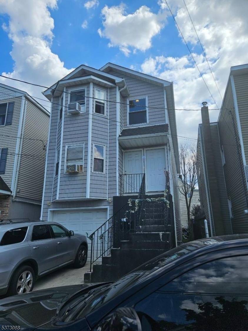 Warren St Paterson City New Jersey Multi-Story