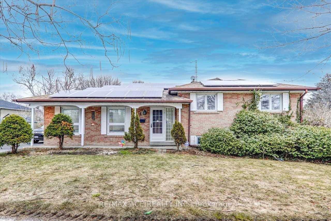 Beautiful Full House For Rent In Prime Location !