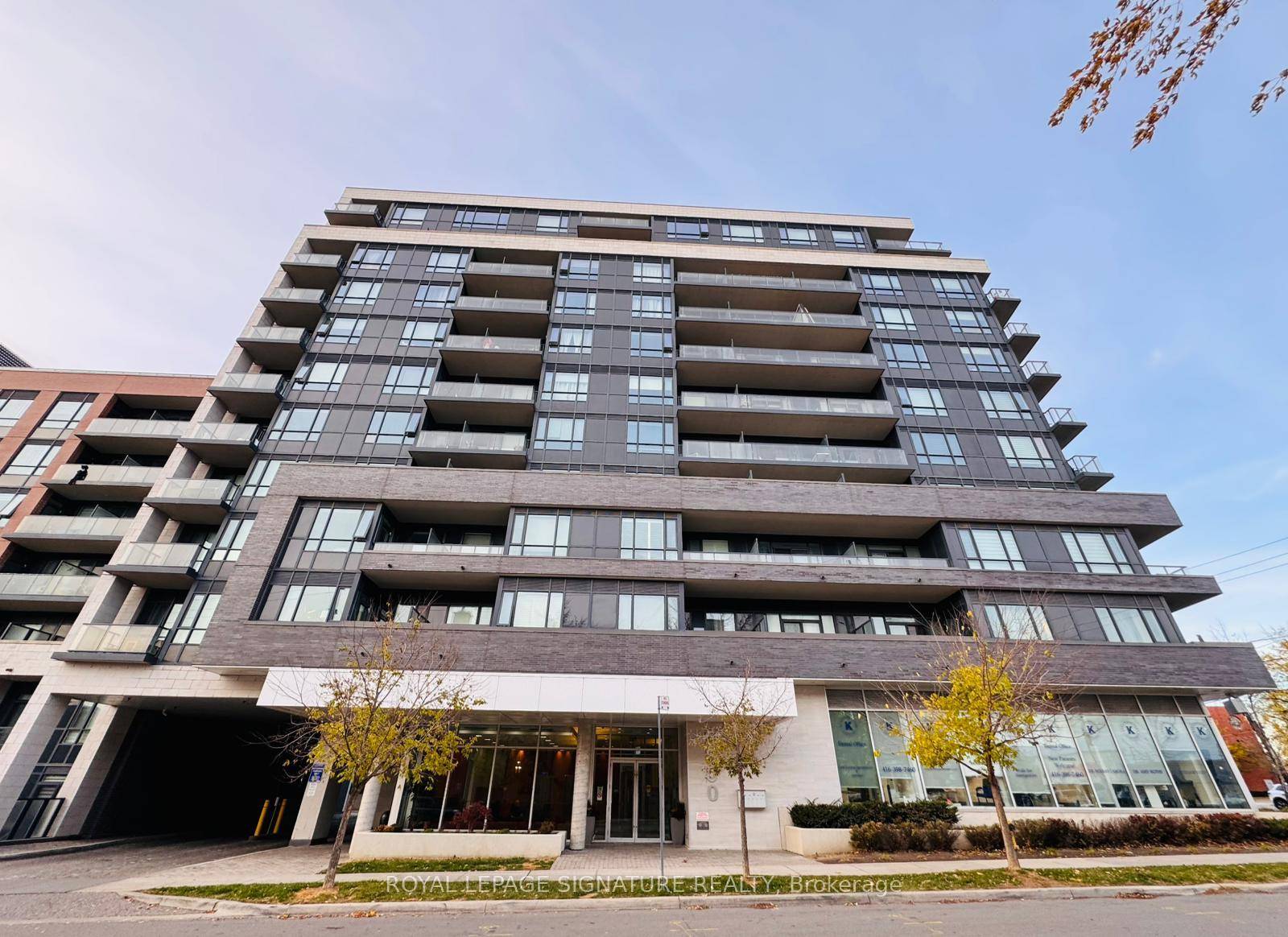 Stunning Bachelor Suite Located in the Heart of Downsview !