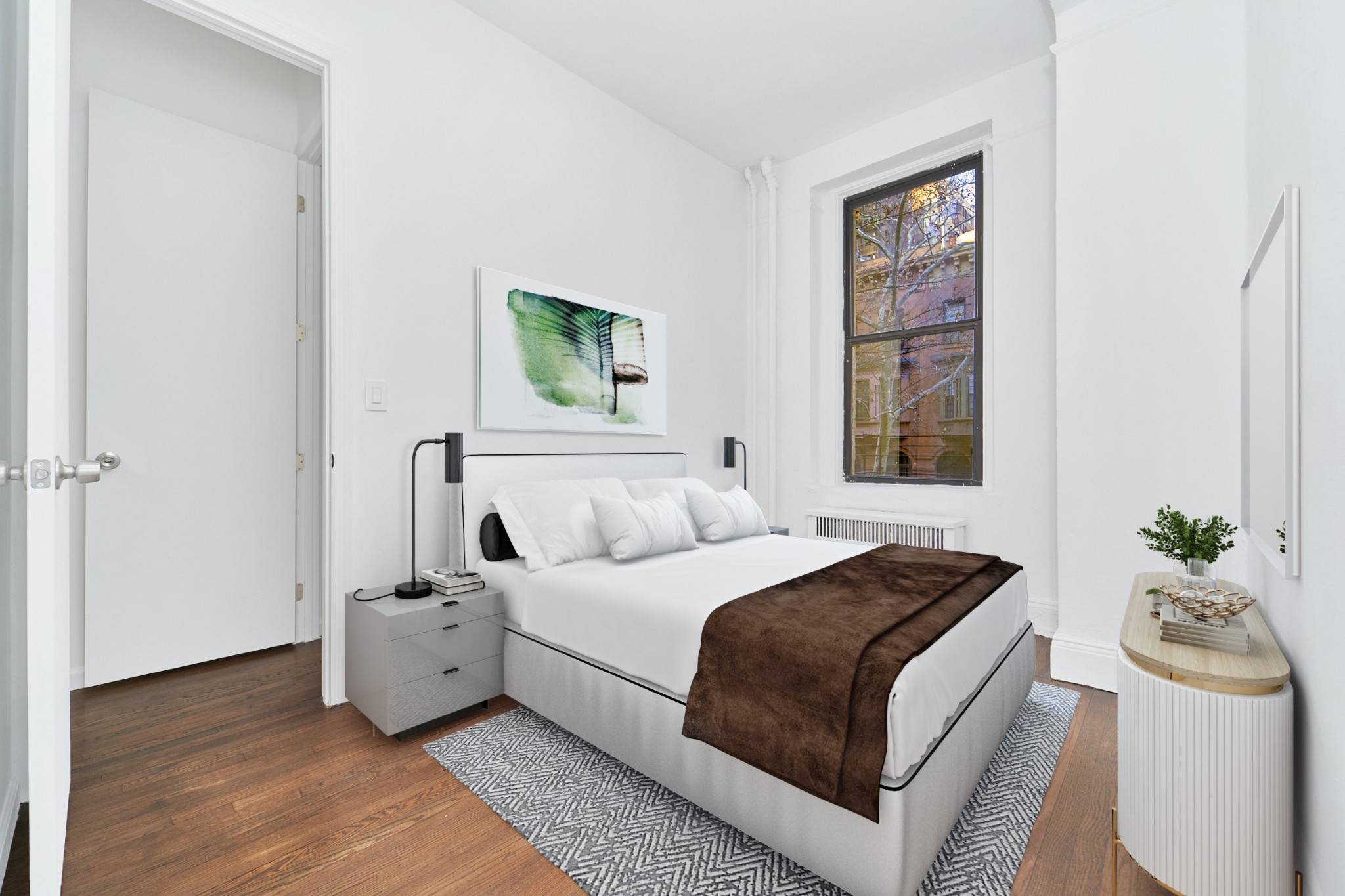 3 BED BRAND NEW GUT RENO PRIME UESAPARTMENT DETAILS WASHER DRYERDISHWASHER3 Queen Sized BedroomsWindowed KitchenOversized Windows w Southern ExposureHigh CeilingsHardwood FloorsNatural SunlightLARGE closetsBUILDING amp ; AREA Charming Elevator BuildingHea