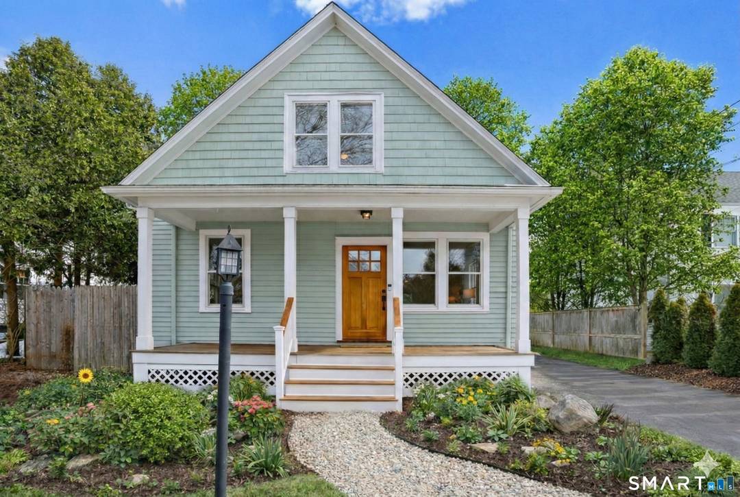 Bright, beautifully maintained home in Westport's desirable Greens Farms neighborhood.