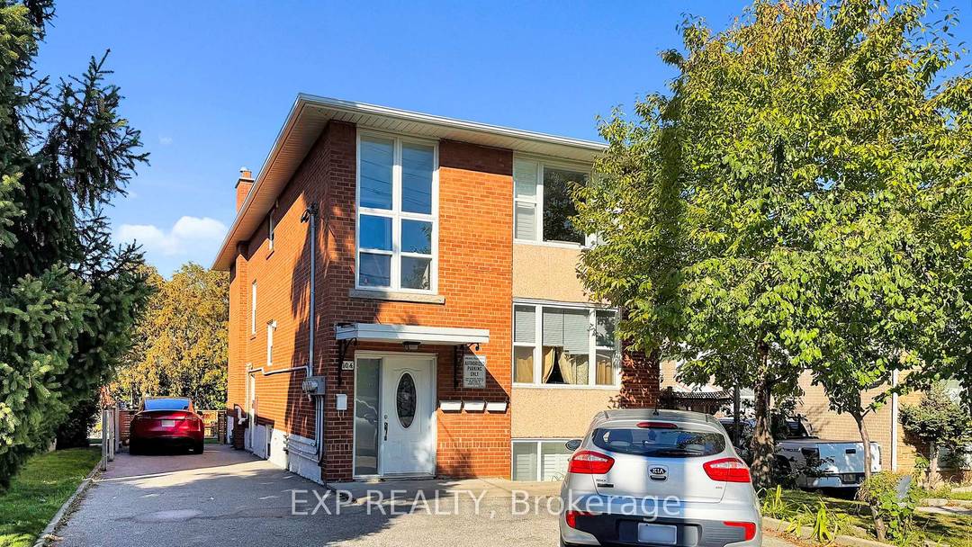 RARELY OFFERED DETACHED TRIPLEX IN PRIME WESTON LOCATION FULLY RENOVATED WITH 4 SEPARATE HYDRO METERS, PRIVATE PARKING, AND HIGH CASH FLOW POTENTIAL AN INVESTOR'S DREAM !