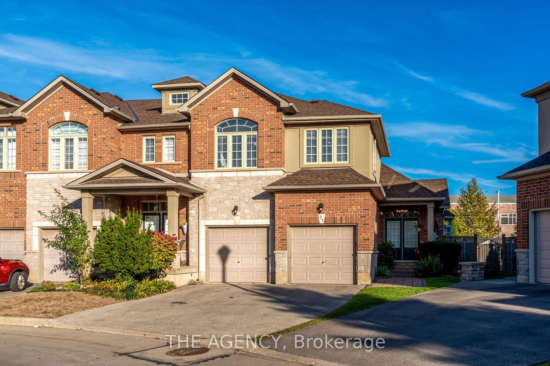 Rarely offered in prime Ancaster neighbourhood this condo townhouse truly stands out.