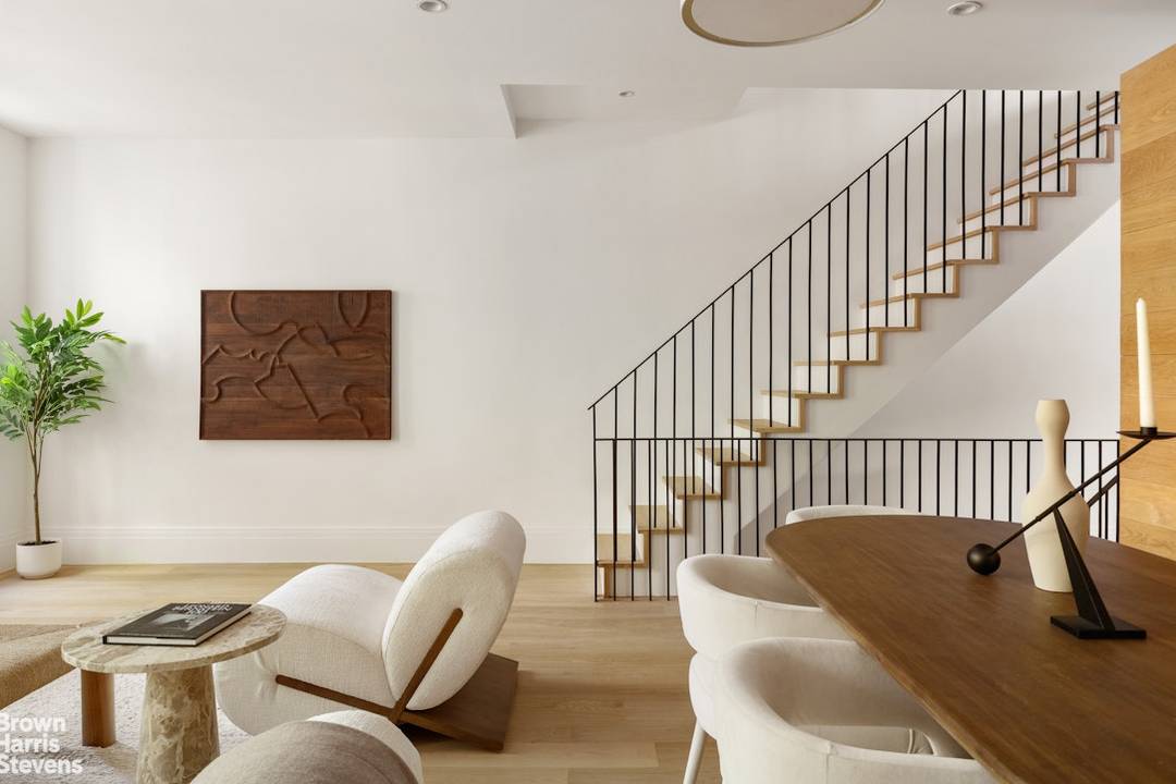 Set on a picturesque, tree lined block, 174 Bainbridge Street is a thoughtfully reimagined townhouse with 4 bedrooms and 4.