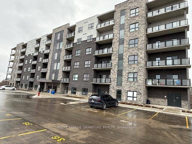 This never lived in Two Bedroom Two washroom luxury condo is located in the prime Kitchener location.