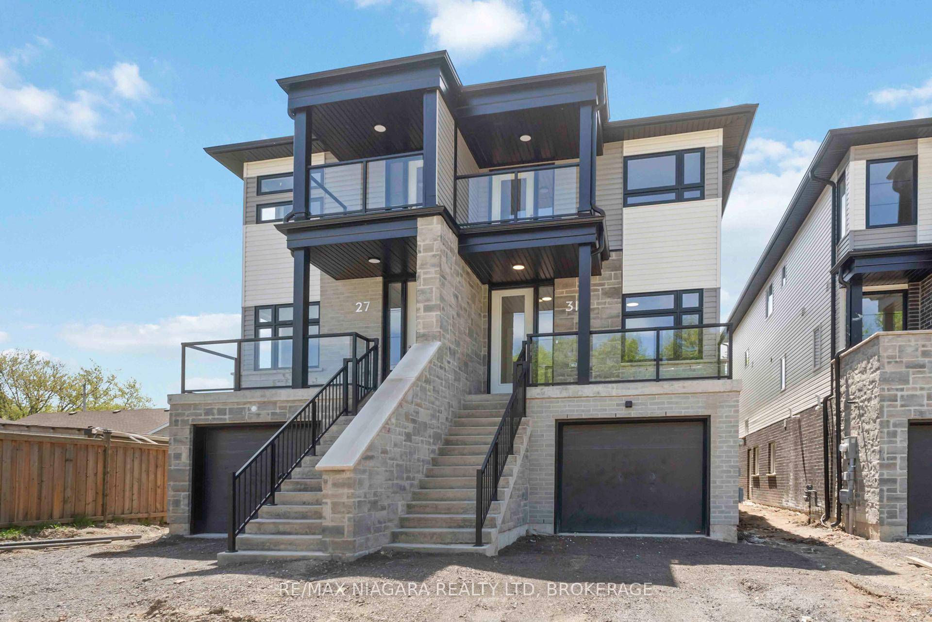 Welcome to 31 Superior Street Main, in the quiet community of Dain City, Welland.