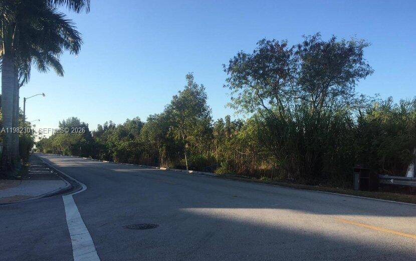GREAT LOCATION ! ! ! WEST KENDALL LOT FOR SALE !