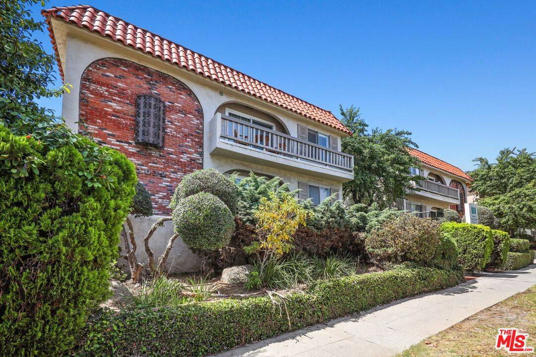12033 Goshen Ave 1BR Brentwood La