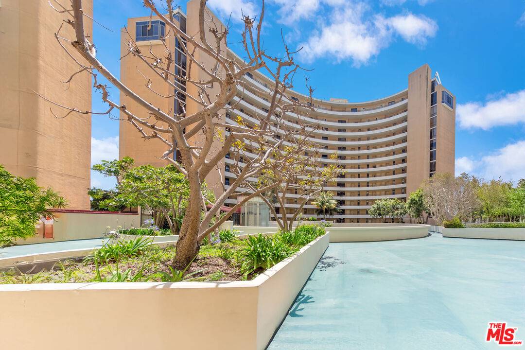 4337 Marina City Drive 2BR Marina Del Rey La