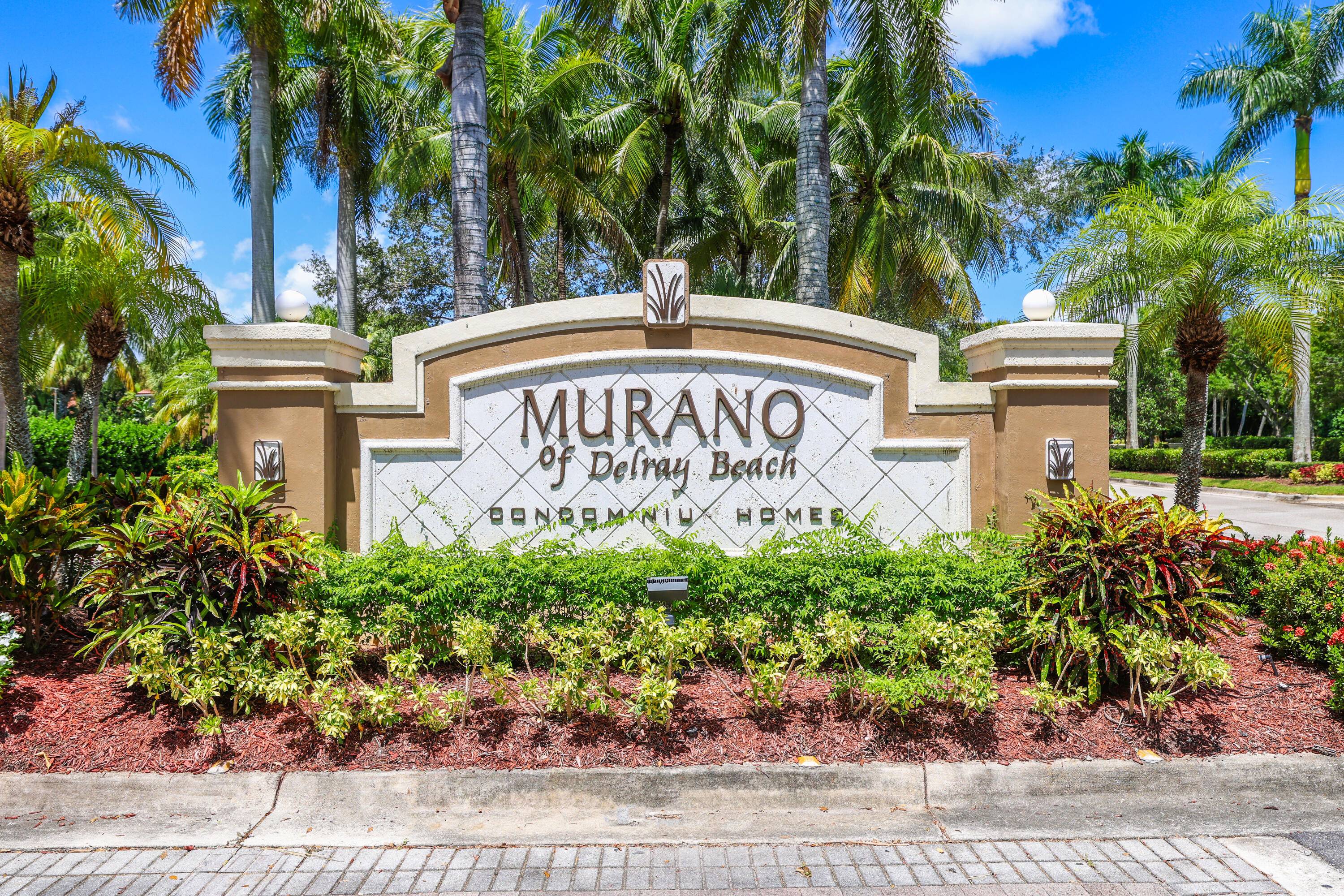 This beautiful 1 bedroom, 1 bathroom condo offers an open floorplan and spacious living area.