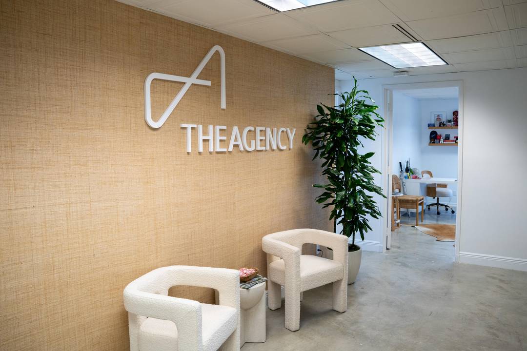 Three story Class A building located in the heart of the prestigious Palm Beach Island and the financial district.