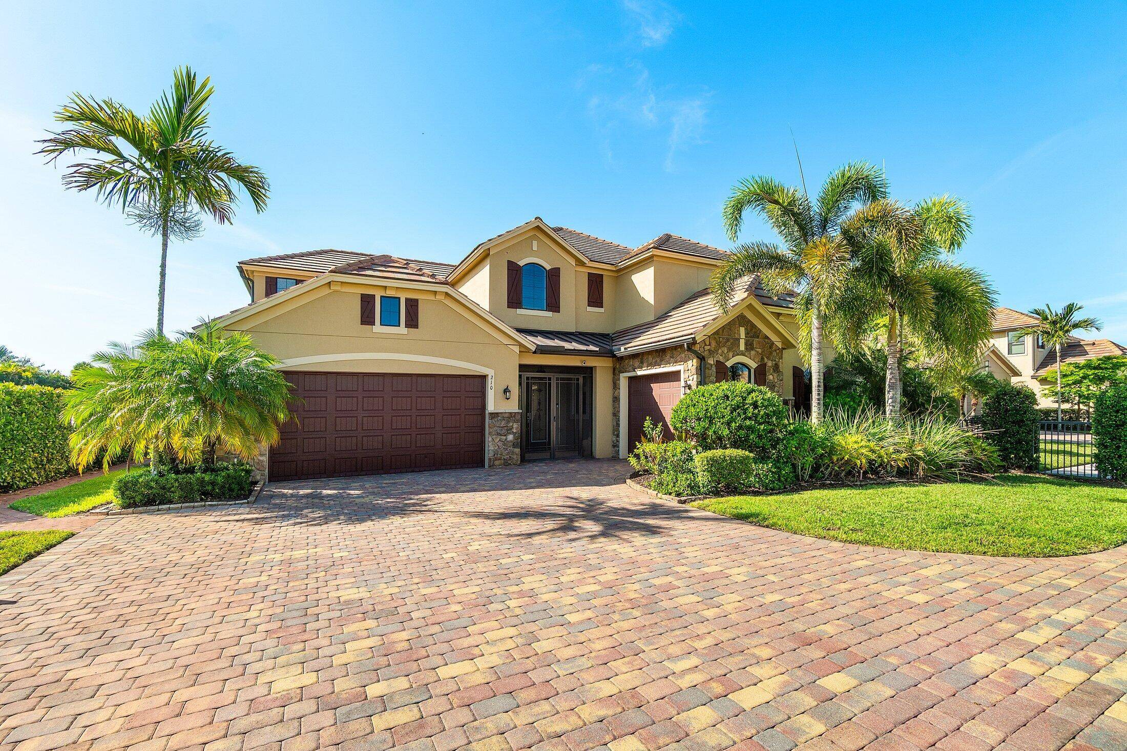 Live in luxury this season and stay in the exclusive gated community of Sonoma Isles located in Jupiter, Florida.