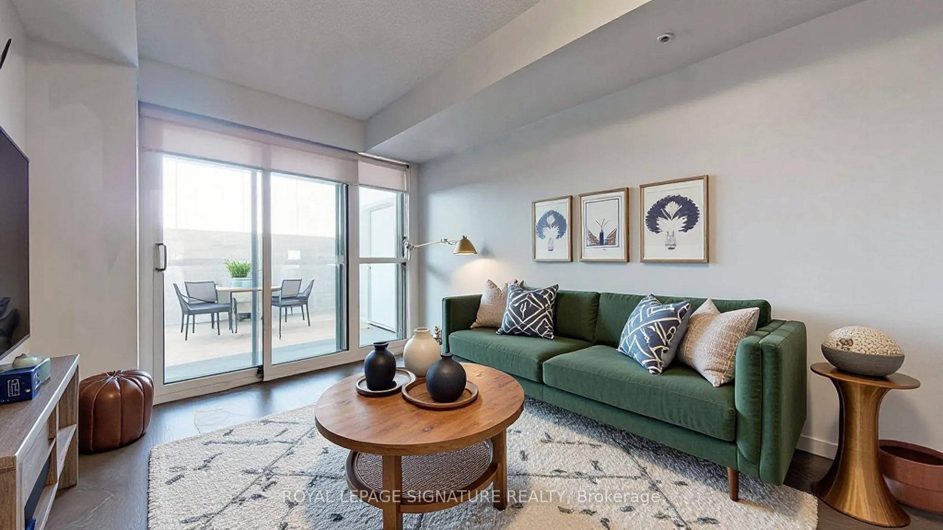 Your private oasis in the heart of the entertainment district.