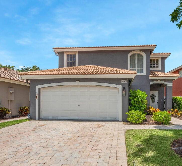 Beautiful lakefront 3BD 2.