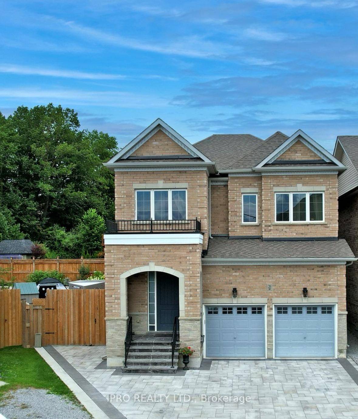 20 Clara May Ave Luxurious 4 1 Bedroom Home on Premium Pie Shape Lot in Sharon Village !