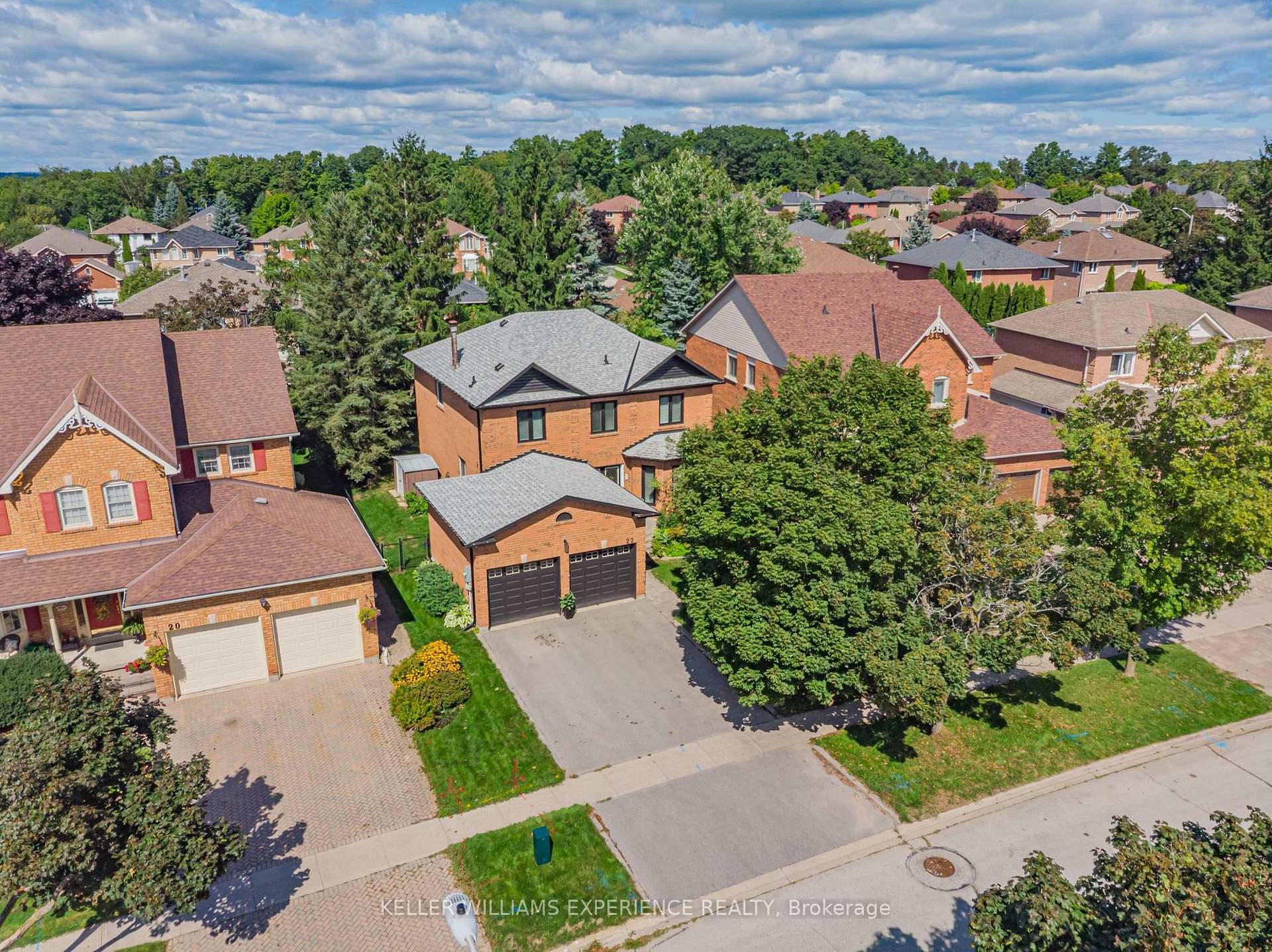 Nestled in the highly desirable Kingsridge community of Barrie, this timeless all brick residence offers discerning buyers a prestigious address and a truly versatile home.