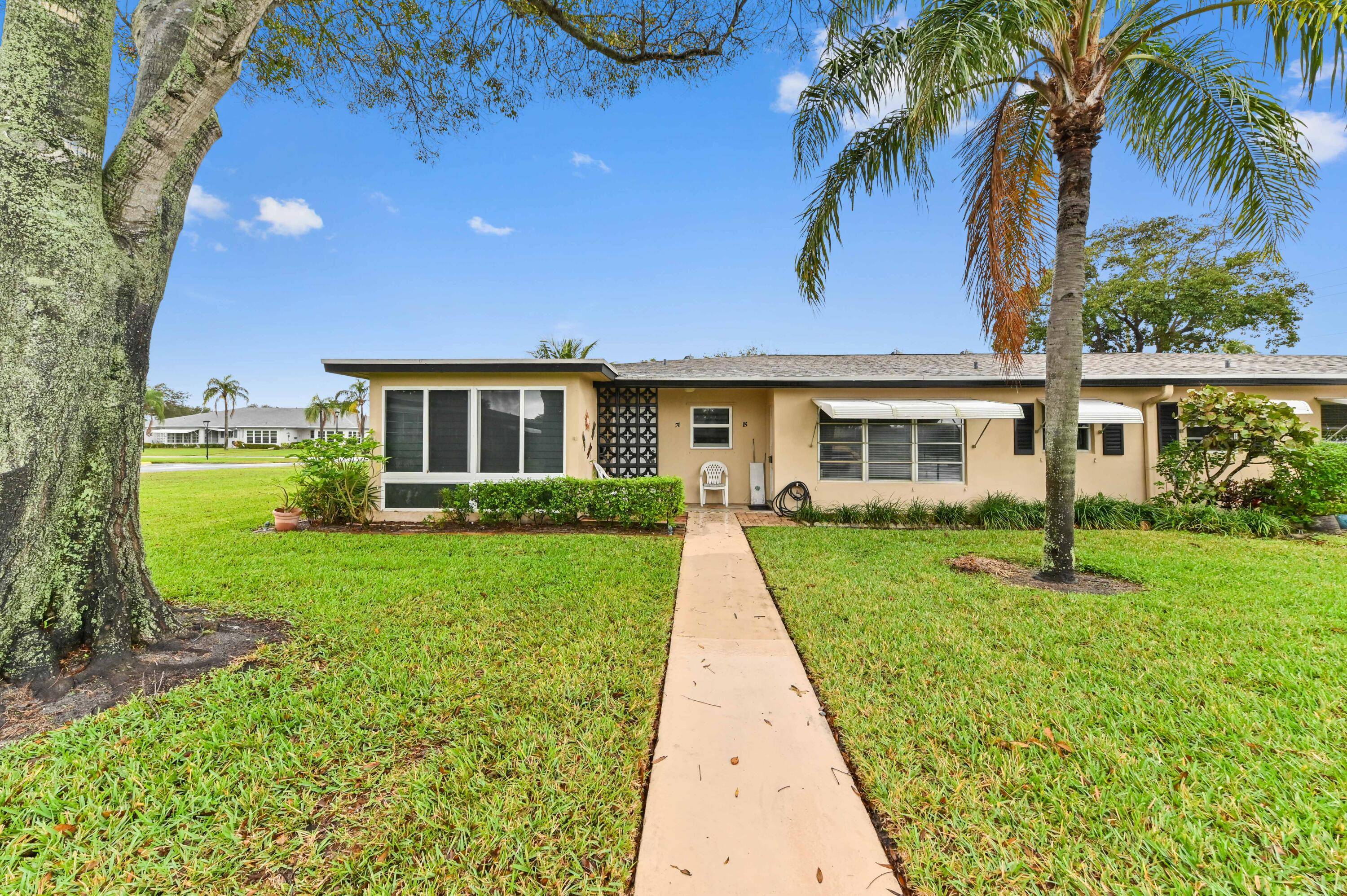 Presenting 1060 North Dr, a luminous and spacious offering in the desirable High Point of Delray, an active adult community.