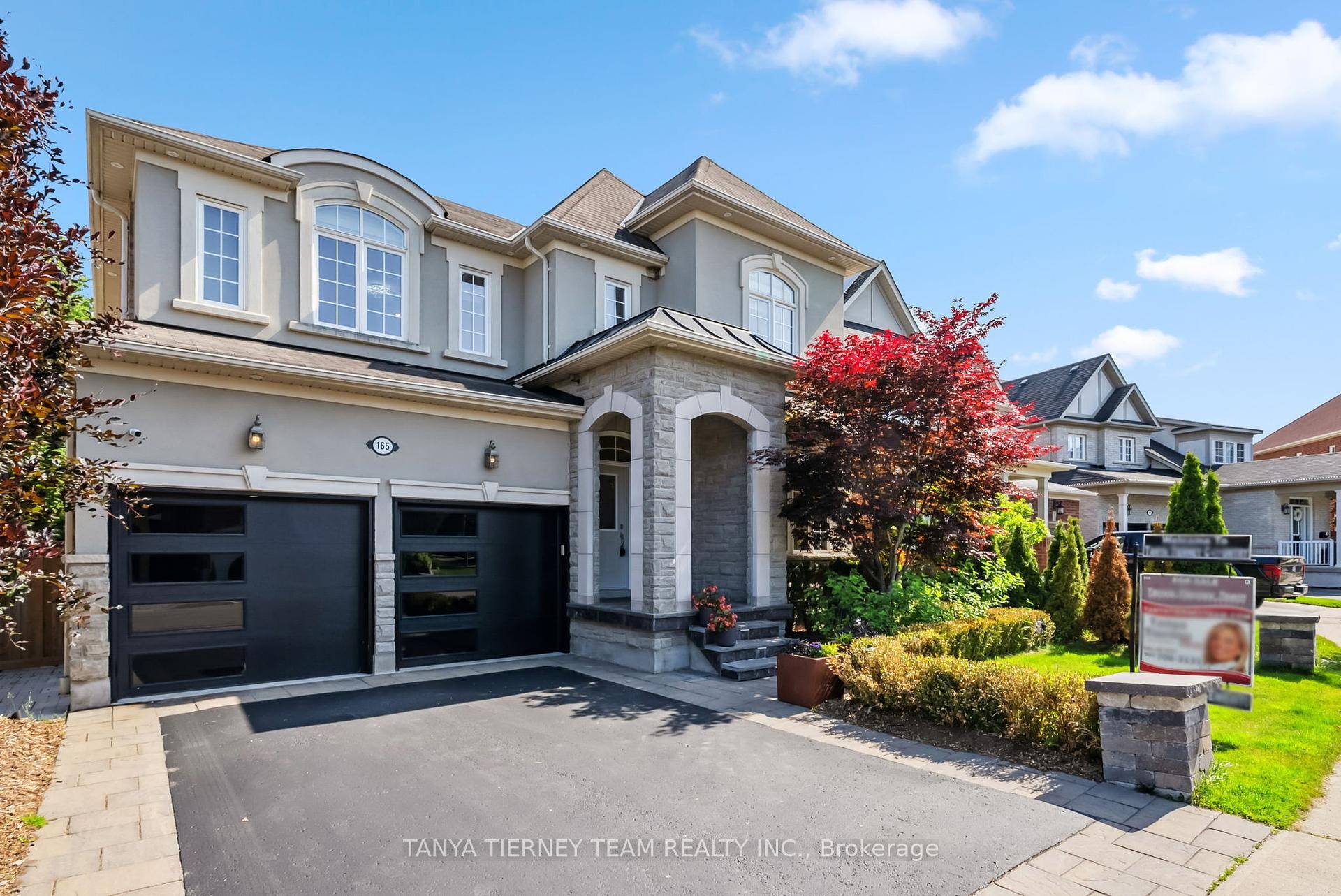 Spectacular treed ravine lot with finished basement in law suite !