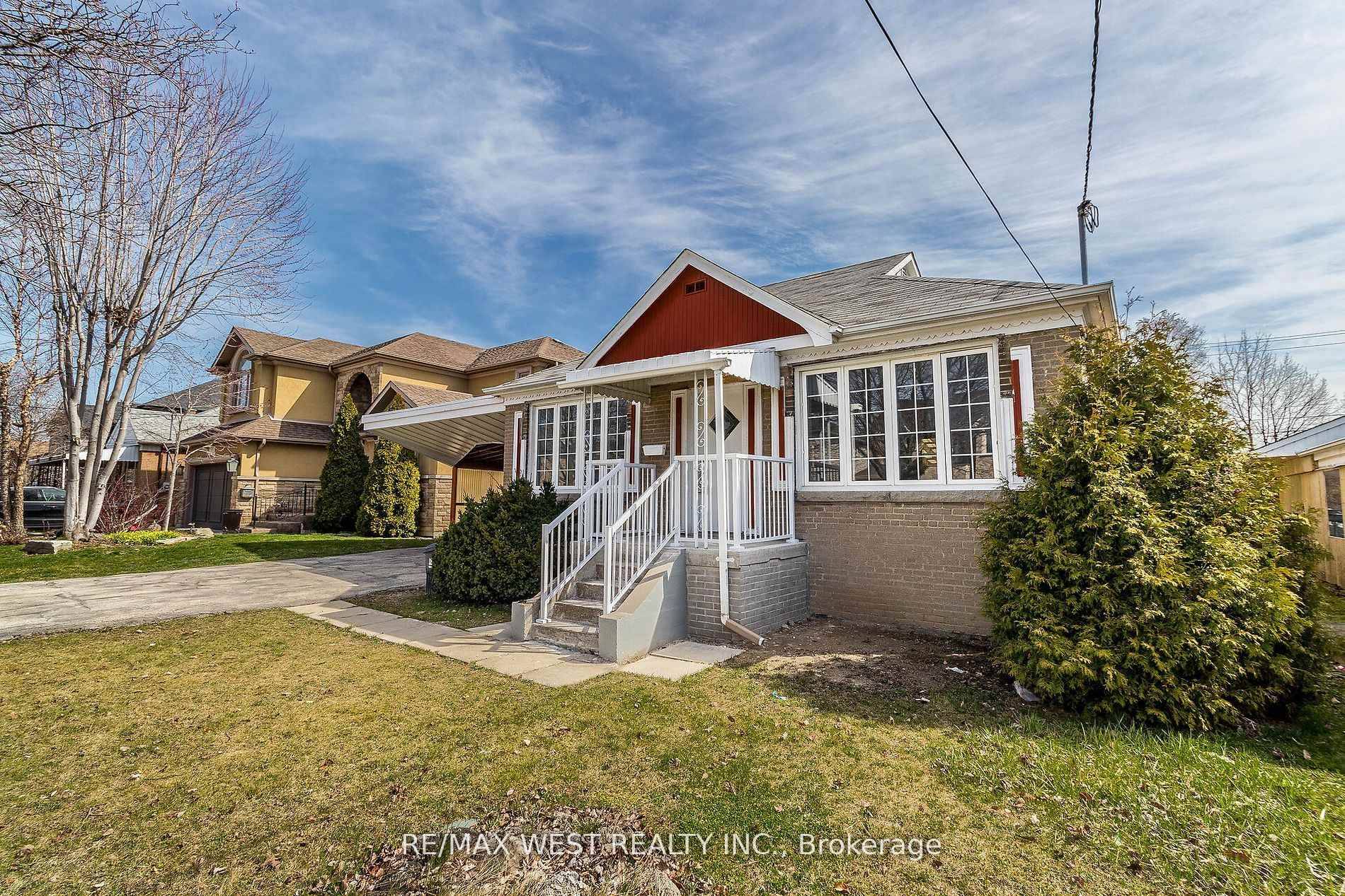 Spacious 2 Bedroom Basement Apartment Bright amp ; Beautifully Renovated.
