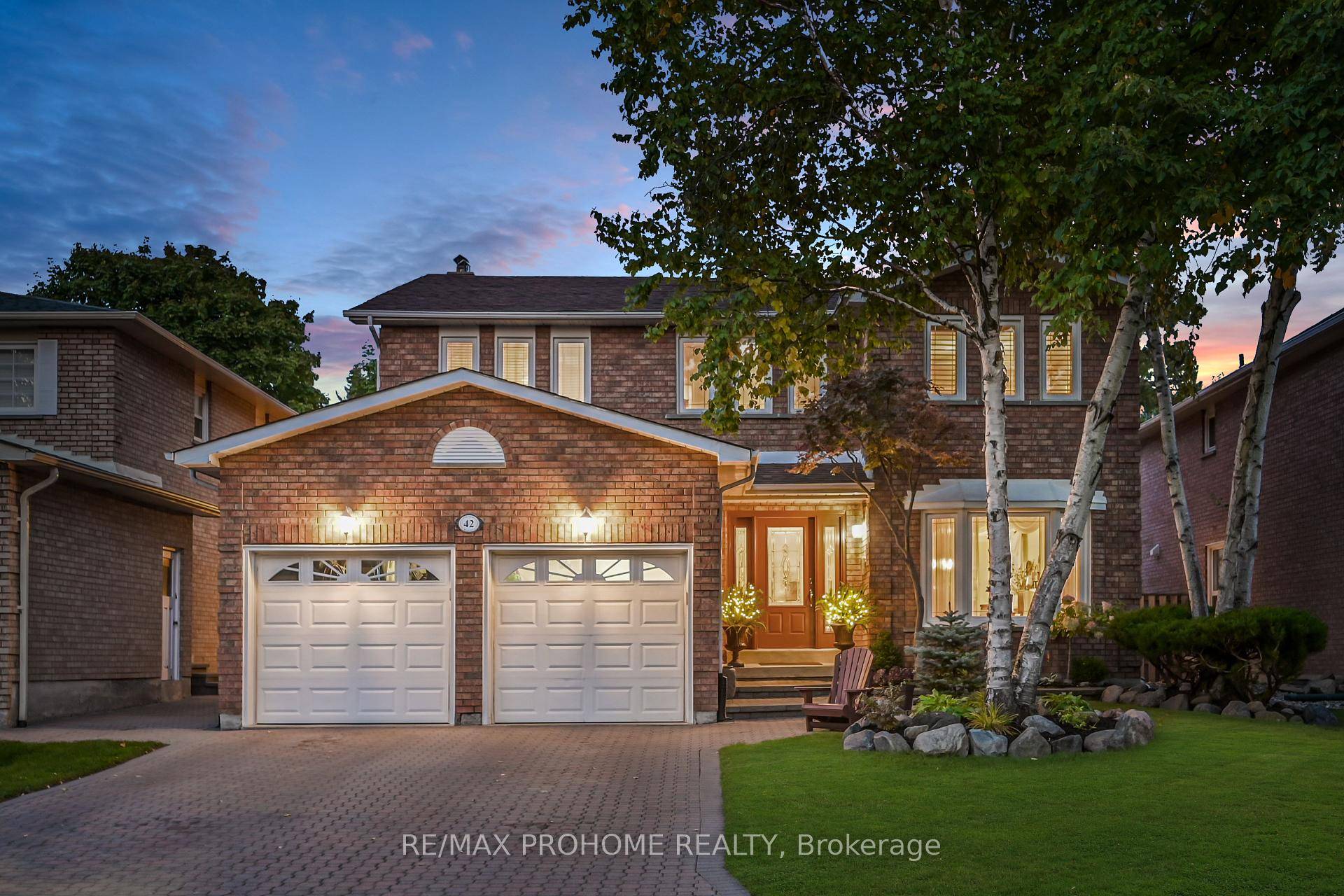 Welcome to 42 Foundry Crescent, Markham !