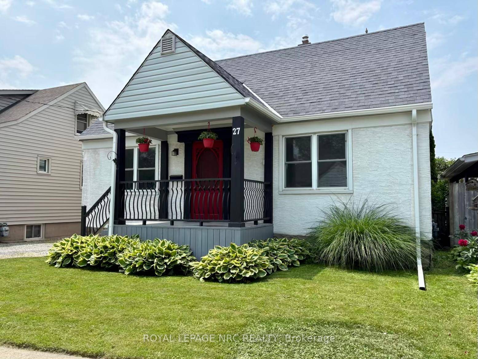 First time buyers, downsizers and savvy investors, this is the one you've been waiting for !