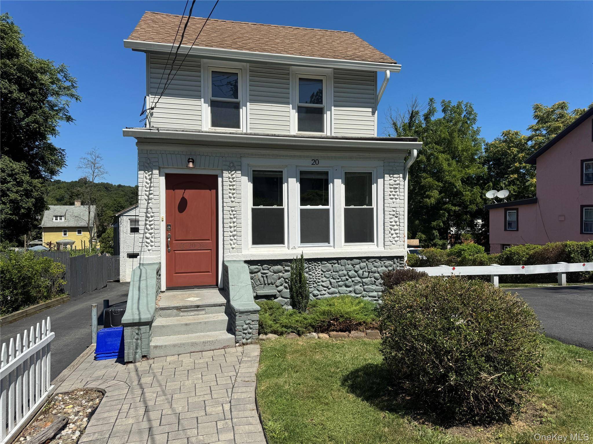 Beautifully Restored in 2018, this 3 bedroom 2 full bath, Single Family Colonial could be just what you've been waiting for.