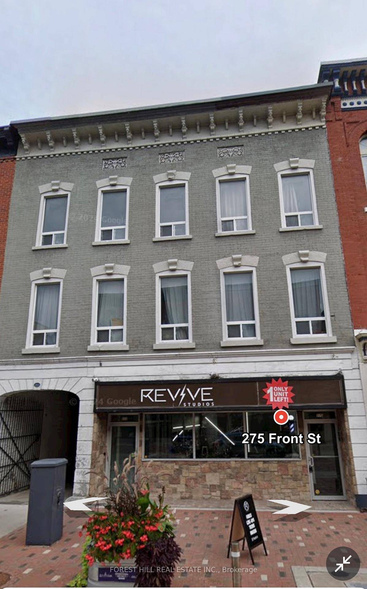 Tastefully Renovated Live Work Studio Outfitted With A Kitchenette amp ; 3 Piece Bathroom.