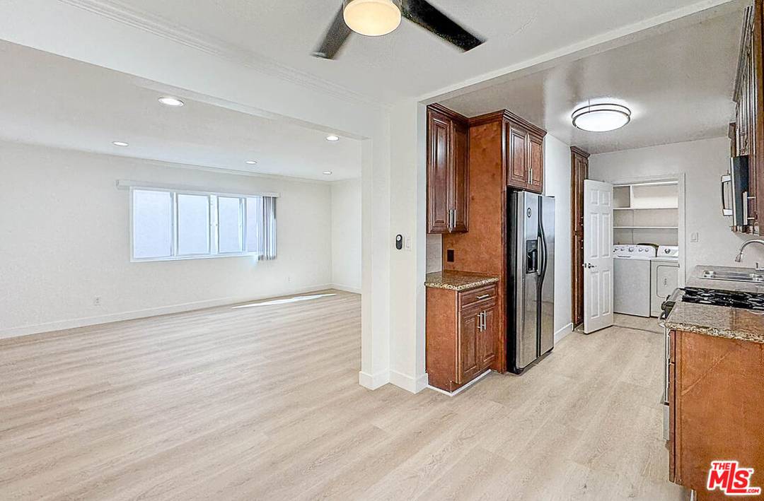 2607  Abbot Kinney Blvd 3BR Marina Del Rey La