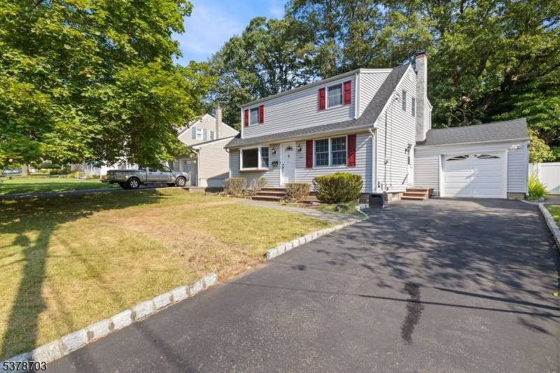 Welcome to Waldwick ! Located on the coveted west side of town, sits this classic cape colonial on an idyllic and friendly street.