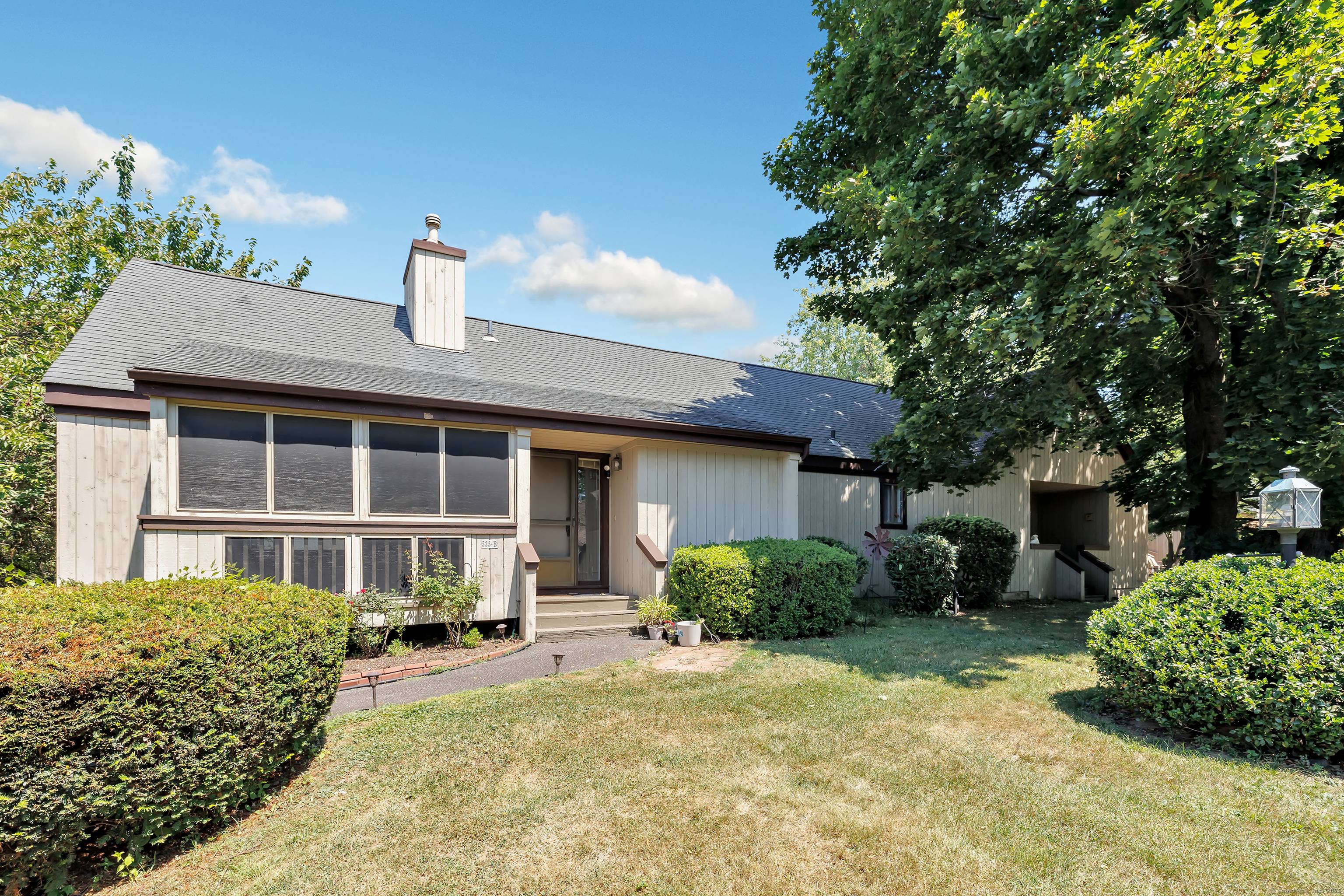Welcome to this charming 2 bedroom, 2 bathroom ranch style home located in a desirable 55 community.