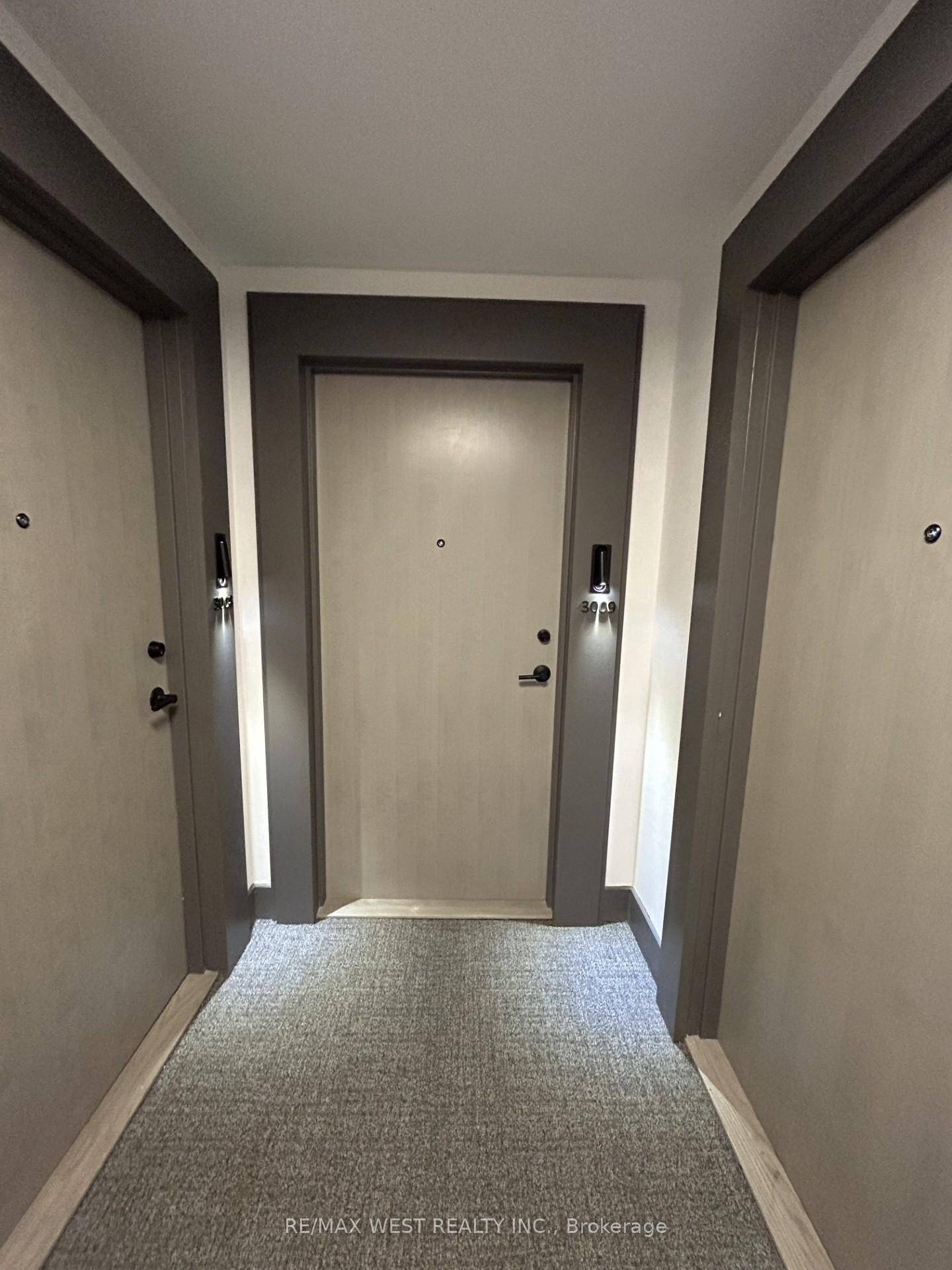 A year old new one bedroom built by Daniel Homes is available for rent.