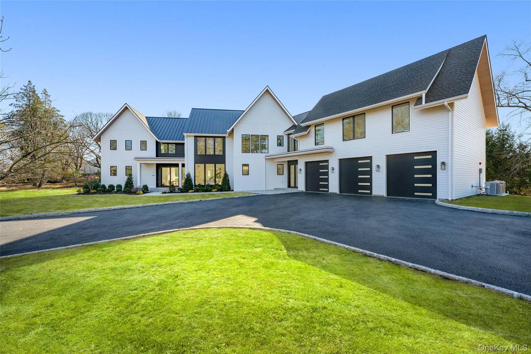 THE ULTIMATE MODERN MASTERPIECE.