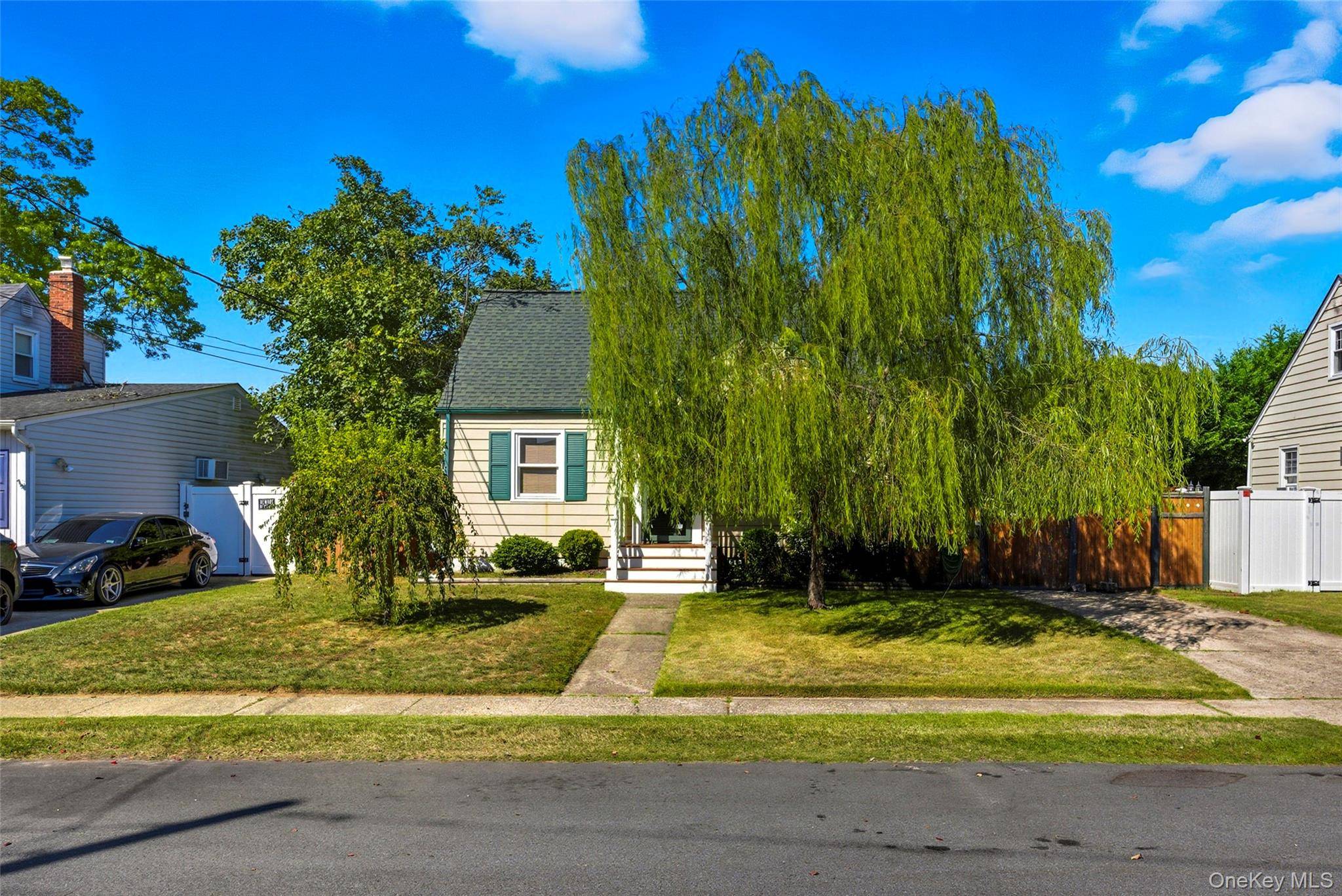 Nestled in the Lovely Hawkins Estate Neighborhood this 4 bed 1 bath Cape offers updates that include a 7 year old roof, 4 year old Washer amp ; Dryer, 2 ...