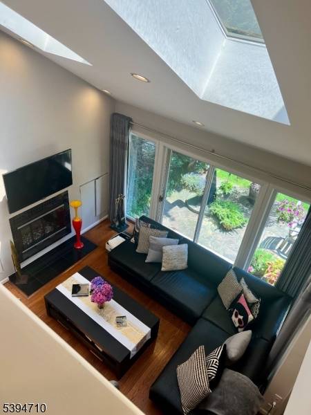 SoHo style meets suburban ease.