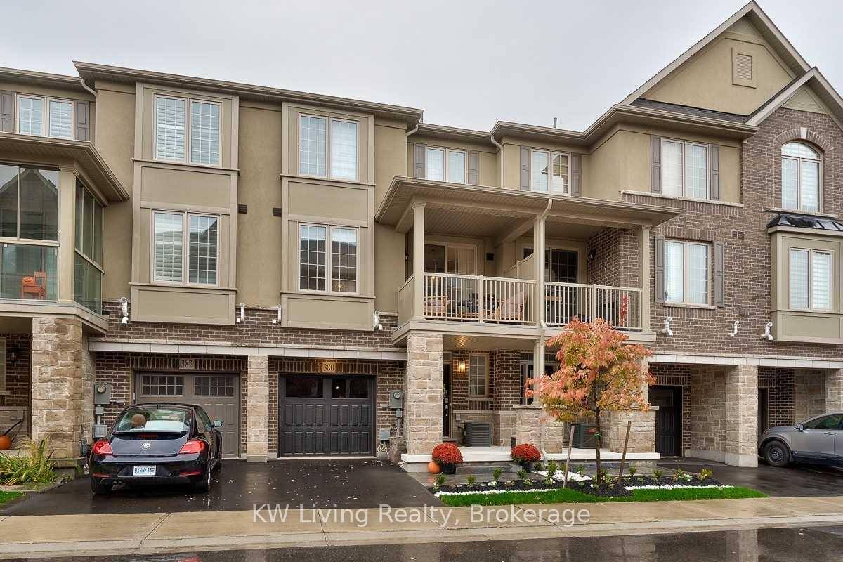 The Most Vibrant Location In Oakville.