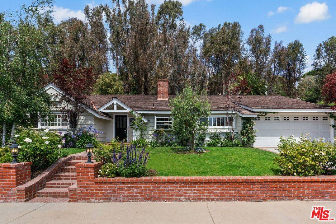 1401 Jonesboro Dr 4BR Brentwood La