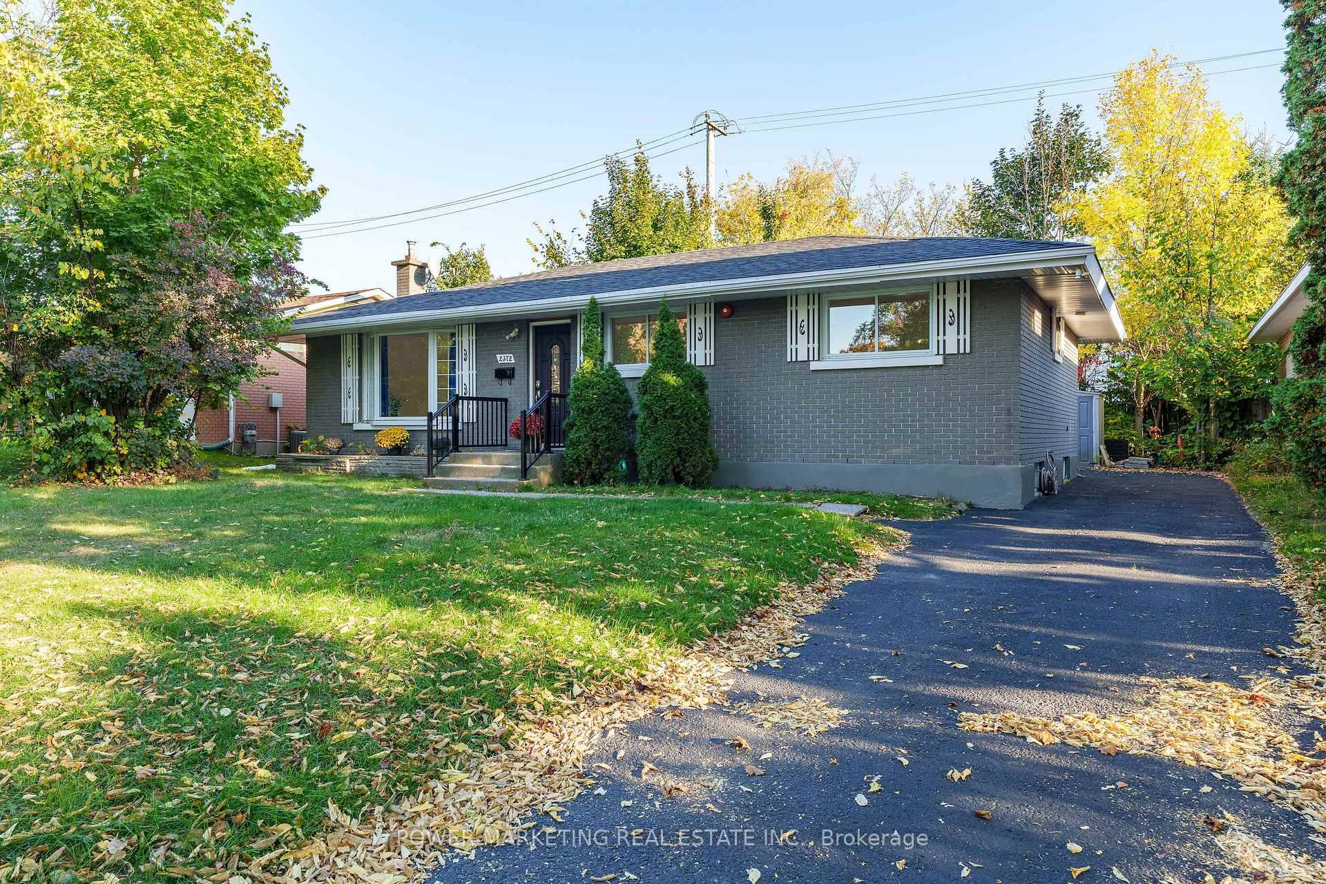 Investor opportunity ! Beautifully renovated bungalow featuring 4 spacious bedrooms upstairs and 2 newly renovated bedrooms in the basement with a separate entrance perfect for in laws or rental income.