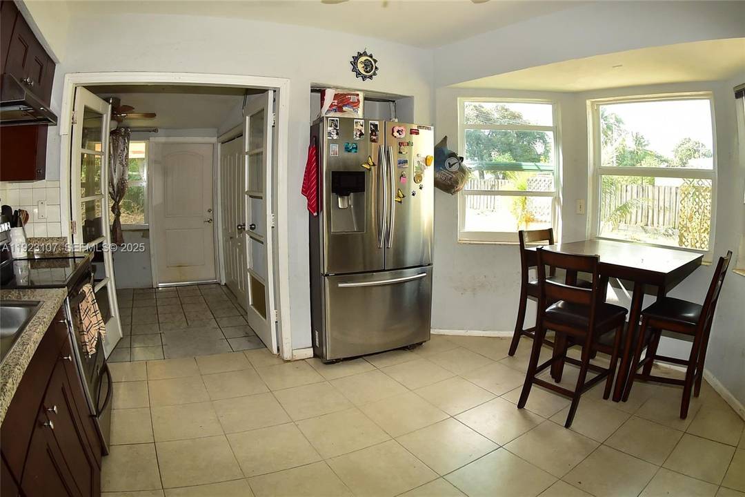 Nice 3 bedroom, 2 bath house is on a huge lot, great for entertaining.