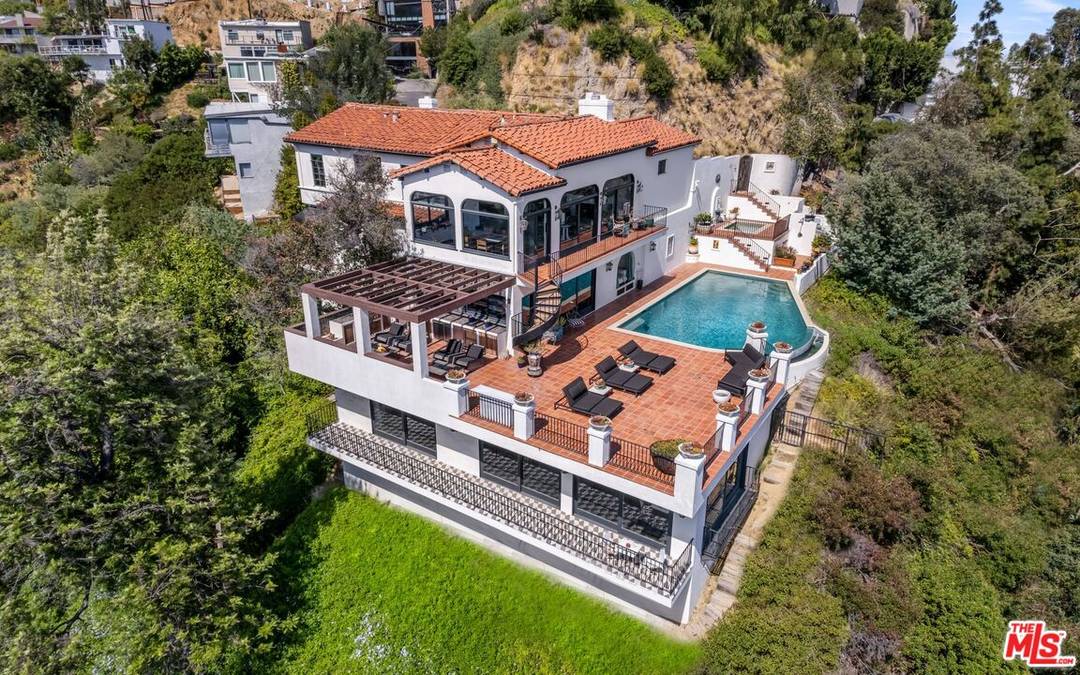 8700   hollywood BLVD 4BR Sunset Strip La