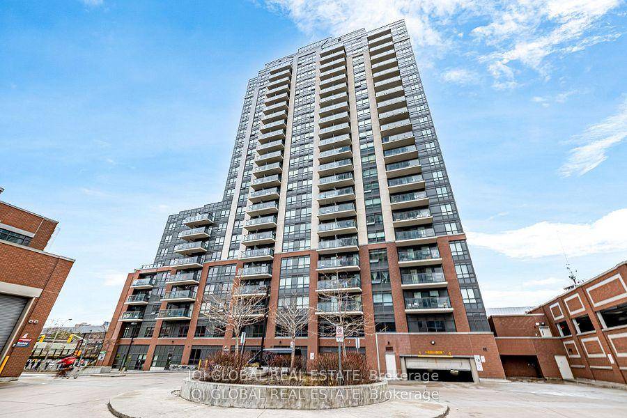 Step into the bright and spacious 1 bedroom Den, 2 Bathroom unit boasting one of the most functional layouts in the building.