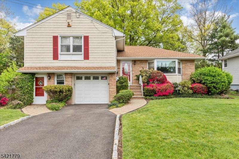 Opportunity knocks, first time offered after more than 70 years of pride in ownership !