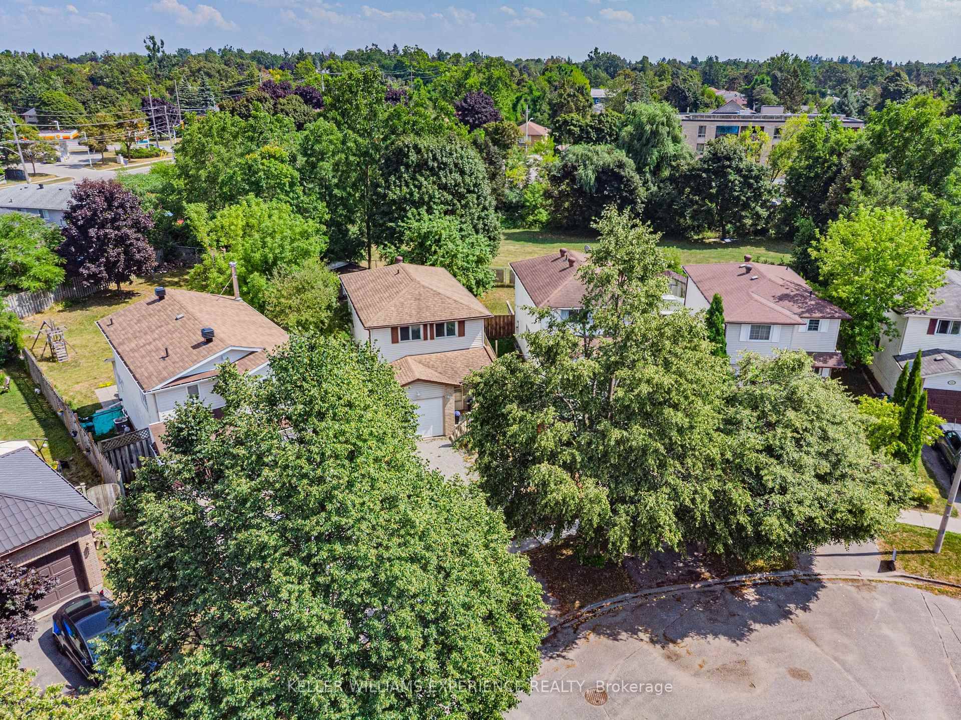 Charming Opportunity in North Barrie !